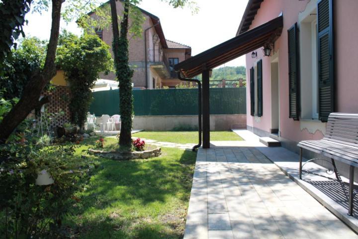 Hotel Praga Serravalle Scrivia Exterior foto